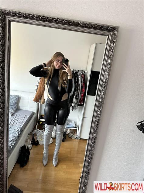 Ich Tina Ich Tina Irltinax Nude Onlyfans Instagram Leaked Photo