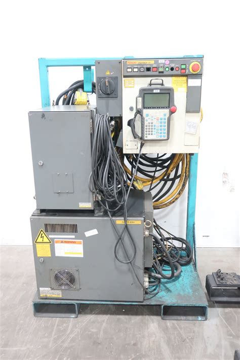 Fanuc S 430iw Robot W Rj3 Controller Cables And Pendant 200kg 480v Ac