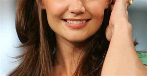 Gaya Terbaru 35 Katie Holmes Has Bell S Palsy