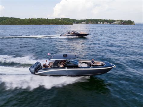 Lake of the Ozarks - Mystic Powerboats