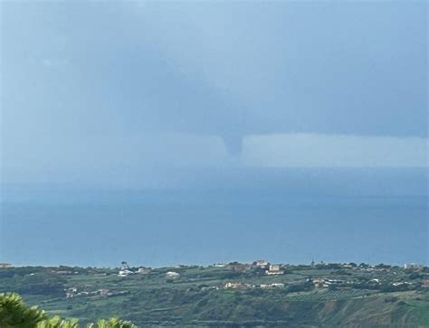 Tromba Marina Ad Agrigento E Nubifragio Catastrofico A Riposto Le