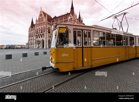 The Hungarian parliament building Stock Photo - Alamy