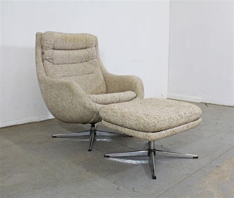 Mid Century Modern Overman Ab Swedish Chrome Swivel Lounge Chair And