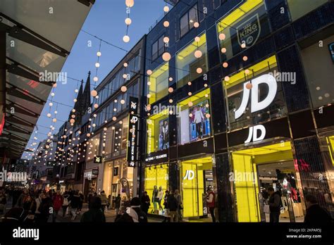 JD Sports Fashion store at the shopping street Hohe Strasse, view to the catehdral, Cologne ...