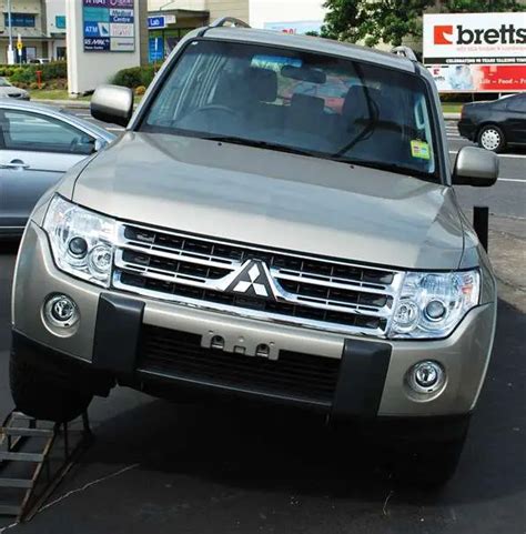 mitsubishi pajero  spanish means wanker  travel tart blog