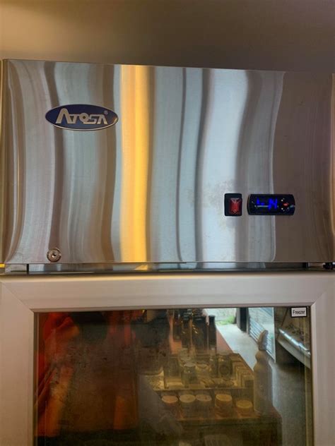 Secondhand Catering Equipment Upright Single Door Freezers Atosa