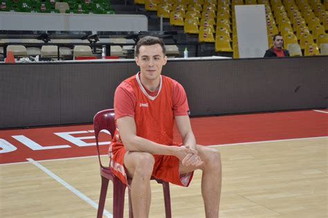 Hugo Robineau Rencontre Les Jeunes De La Section Sportive Scolaire