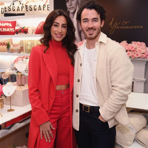 Danielle Jonas Opens Up On Comparison Trap Of Feeling Less Than Sometimes Good Morning America