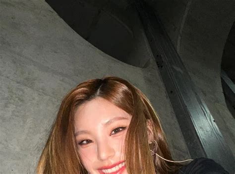 230528 Itzy Yeji Instagram Update Kpopping