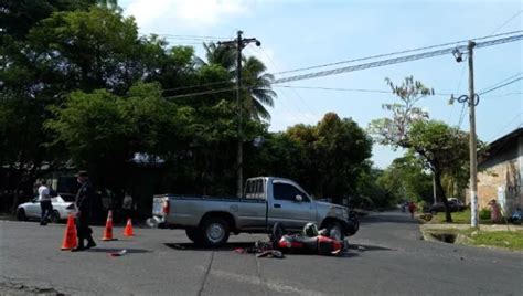 Accidente De Transito Deja Como Resultado A Una Enfermera Lesionada