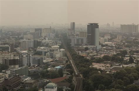 Selasa Pagi Jakarta Masuk Daftar Kota Dengan Kualitas Udara Terburuk Di Dunia