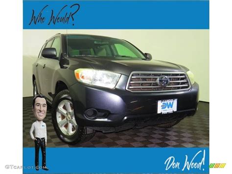 Magnetic Gray Metallic Toyota Highlander Wd Photo