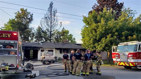 Spokane Valley Neighbors Help Elderly Couple Escape House Fire