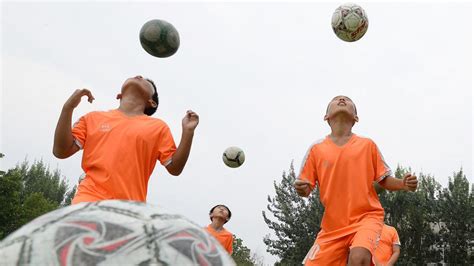 El Fútbol Inglés Empieza A Prohibir Los Remates De Cabeza En Partidos