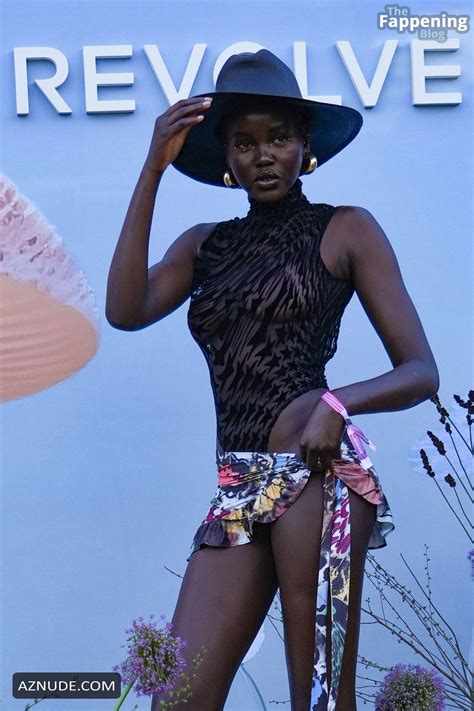 Adut Akech Flaunts Her Nude Tits Legs At Revolve Festival At Coachella AZNude