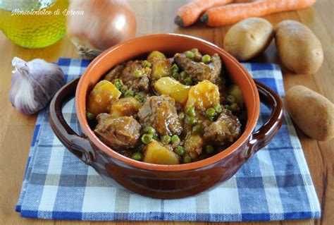 SPEZZATINO CON PATATE E PISELLI Ricetta Per Renderlo Tenero E Gustoso