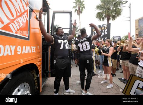 Central Florida Defensive Lineman Titus Davis 10 And Offensive