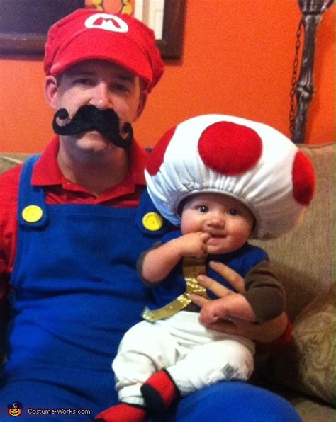 Mario, Luigi and Toad - Family Halloween Costume - Photo 3/3