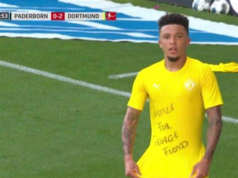 Jadon Sancho Il Messaggio Anti Razzista Sulla Maglia Giustizia Per