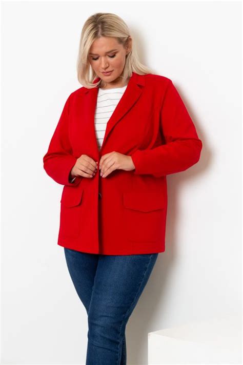 Жакеты женские больших размеров купить в Москве — жакеты для полной фигуры