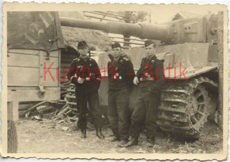 Foto Wehrmacht Panzer Tiger I Russland Front Kommandant Portrait Orden