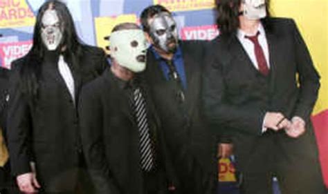 Slipknot Unmasked For Paul Gray Conference Tribute Celebrity News