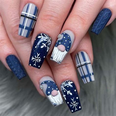 Perfect Winter Nails For The Cool Season In Xmas Nails Gel