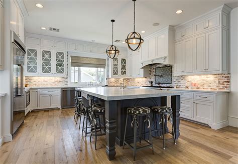 Luxury kitchen cabinets | Amazing Cabinetry Mission Viejo