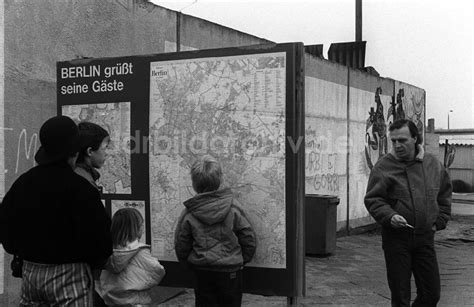 Ddr Bildarchiv Berlin Grenz Bergang Am Potsdamer Platz