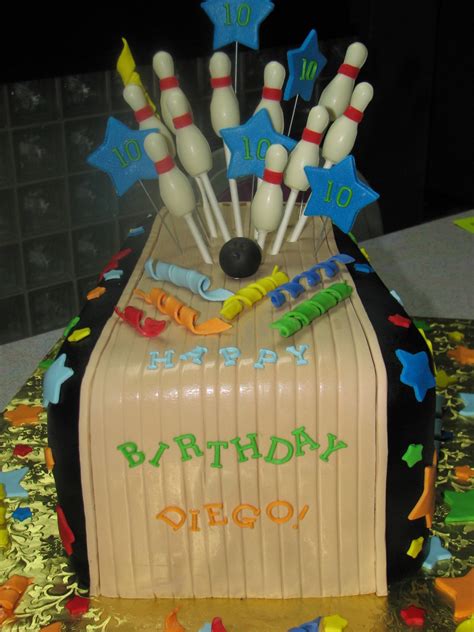 Bowling Birthday Cake - CakeCentral.com