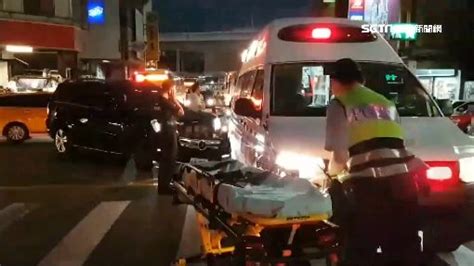 救護車急載「無生命跡象病患」送醫 半路遭賓士休旅車追撞 社會 三立新聞網 Setn