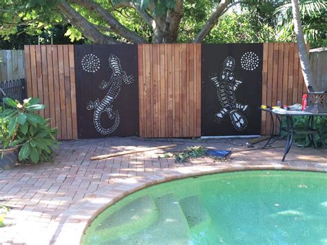 pool privacy screen ideas - Mariella Hefner