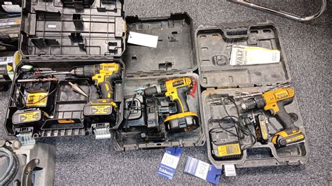 3 X Dewalt 18v Cordless Power Tools Comprising Of Dewalt Dc725 Cordless