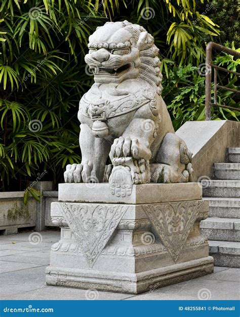 Traditional Chinese Stone Lion Chinese Guardian Lion Statue Chinese