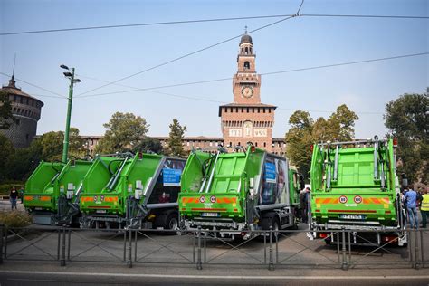 Mancano Operatori Per La Raccolta Rifiuti Amsa I Sindacati Il