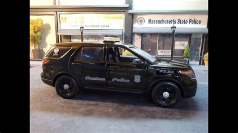 Boston Police SWAT 1 18 Scale Ford Explorer With Lights YouTube