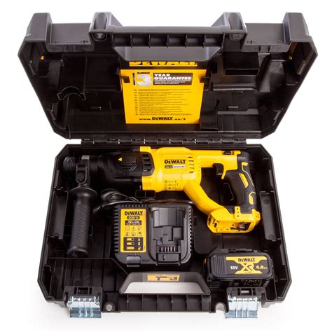 Dewalt Dch033m1 Cordless Brushless 18v Sds Plus Hammer Drill