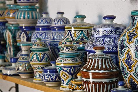 7 Beautiful Pottery Traditions in India | Pratha