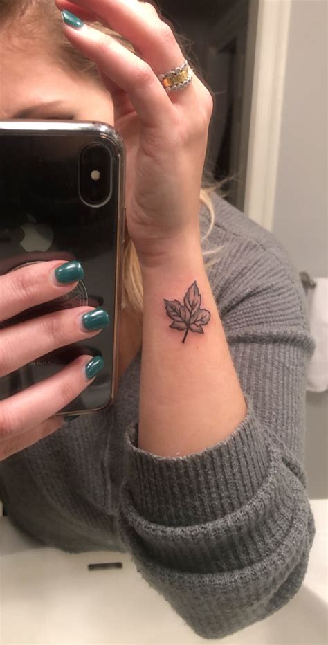 Fall leaf Tattoo | Wrist tattoos for women, Tattoos for women, Autumn ...