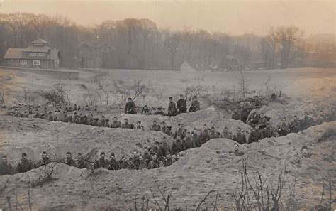 Mobilisatie WO1 1914 1918 S Gravenhage Waalsdorp Soldaten In Loopgraaf