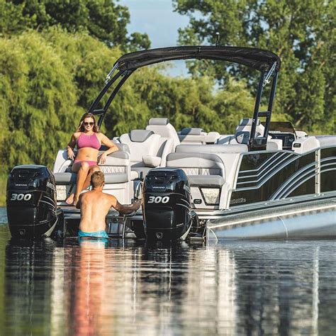 Mmelancho 7 98m 26FT Leisure Sport Fishing Pontoon Boat For Swimming