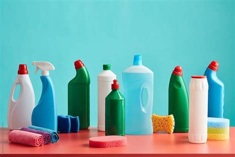 Pin by Iv-kornienko on Cleaners_guide | Bottle, Pink background ...