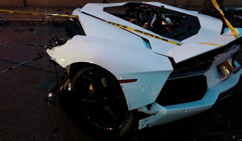 Lamborghini Aventador Split In Half In Brooklyn Ny Crash Citroënvie