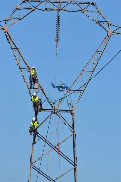 Ligne à Haute Tension Des Travaux Spectaculaires Entre Rennes Et