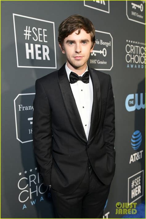 Freddie Highmore Suits Up For Critics' Choice Awards 2019: Photo ...