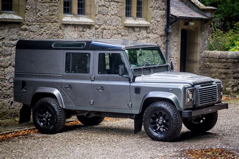 Land Rover Defender Xs Utility Wagon Tdci Fl Ysr