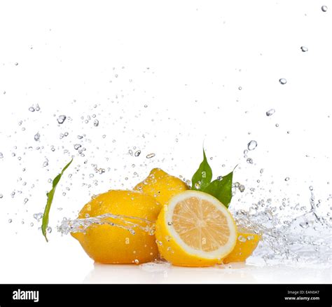 Lemon Slice Splash Hi Res Stock Photography And Images Alamy