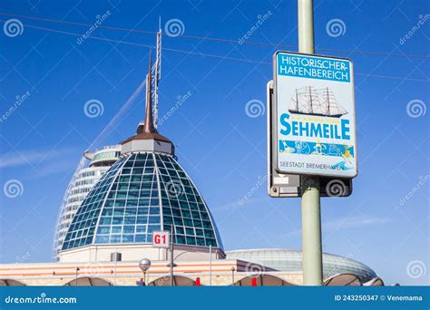 Panneau Touristique Dans Le Port Historique De Bremerhaven Photographie