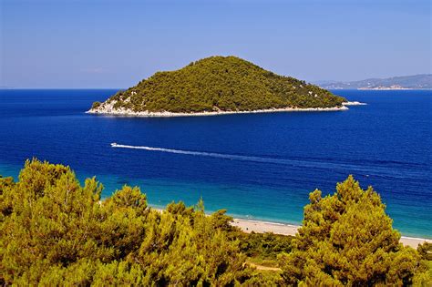 Skopelos beaches | The Thinking Traveller