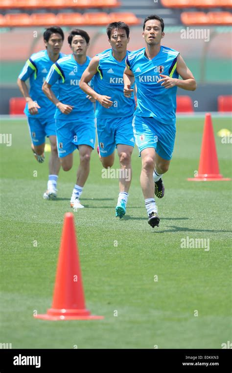 Tokyo Japan 16th May 2014 L R Shinji Kagawa Atsuto Uchida